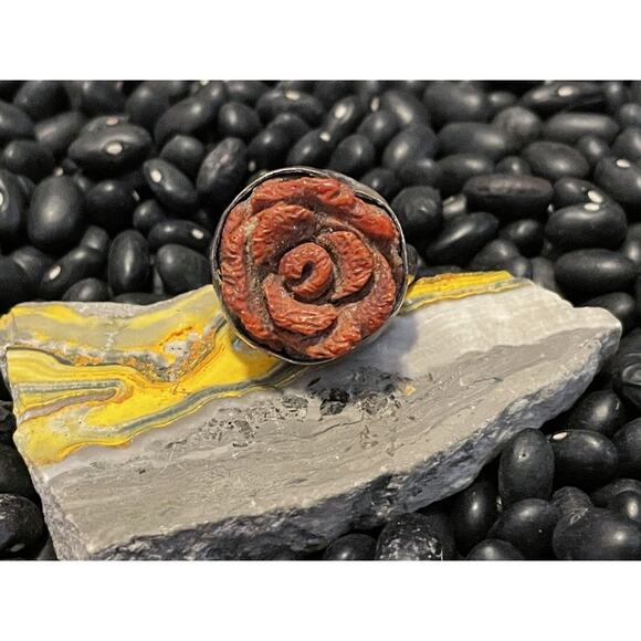 Signed EXEX Carved Coral🌹Rose Flower Set In Sterling Hammered Texture Ring~8.5 - Picture 5 of 10
